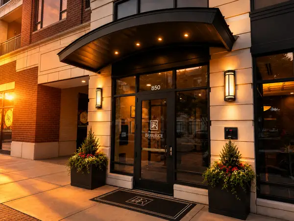 850 Village Center Drive #206, Burr Ridge, IL 60527