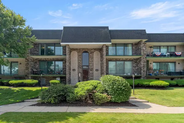 9122 S Pulaski Road #2E, Oak Lawn, IL 60453