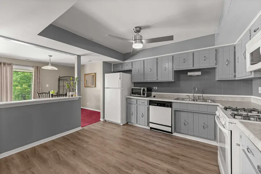 9122 S Pulaski Road #2E, Oak Lawn, IL 60453 - #3