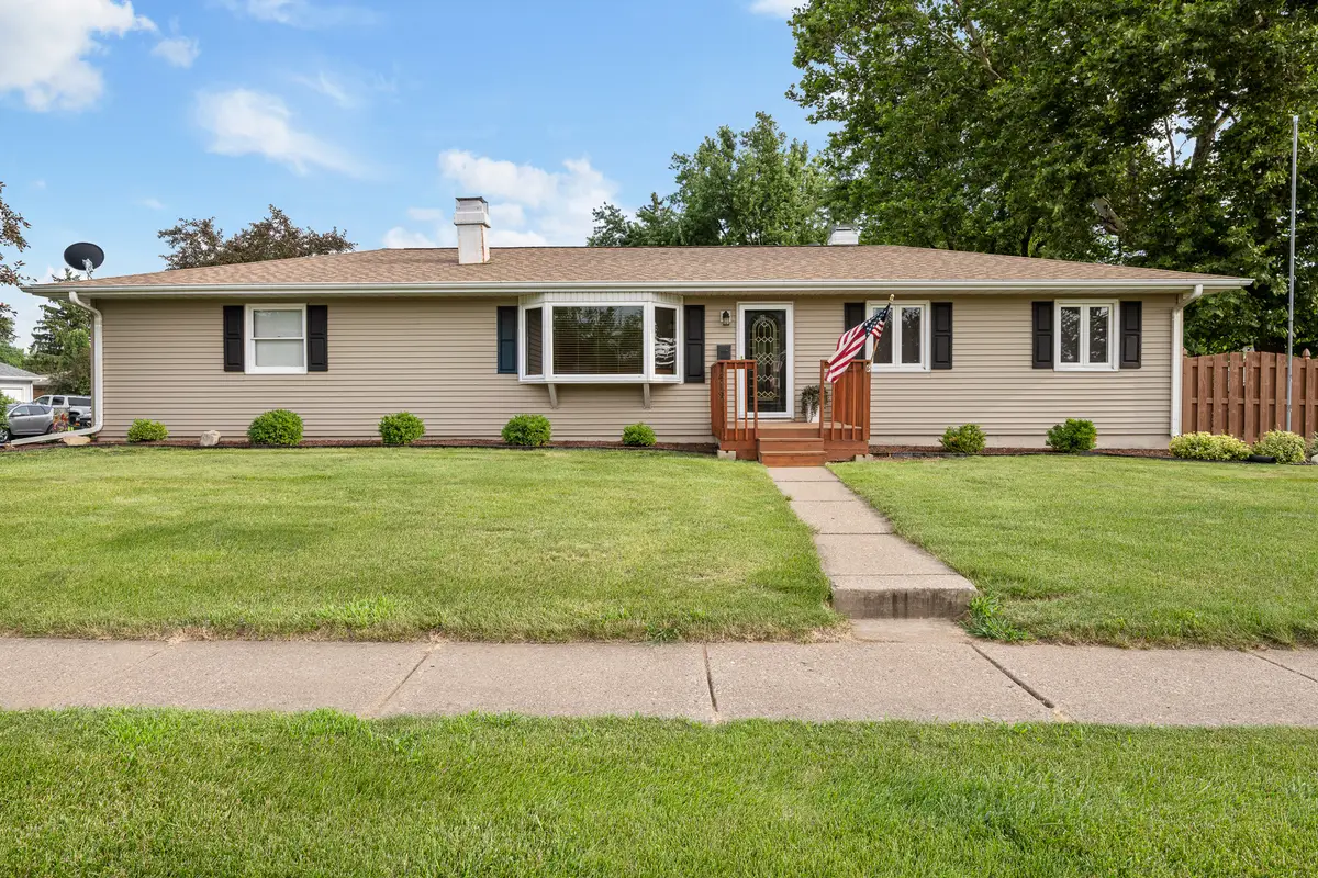 1419 Spruce Hills Drive, Bettendorf, IA 52722 - #1