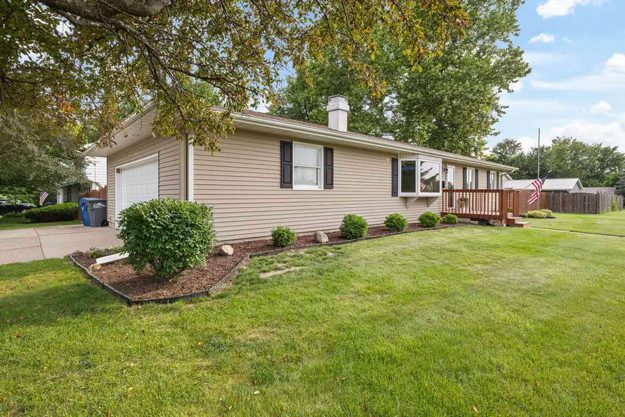 1419 Spruce Hills Drive, Bettendorf, IA 52722 - #2