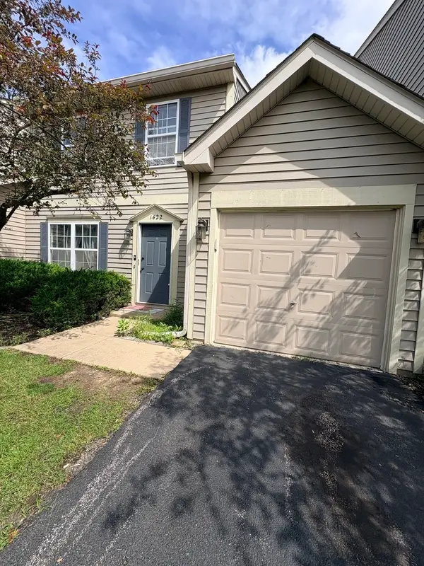 1422 W Split Oak Circle, Round Lake Beach, IL 60073