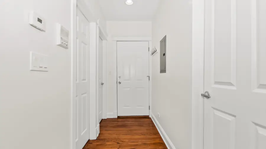 3652 W Belle Plaine Avenue #304, Chicago, IL 60618 - #3