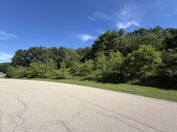 Lot 27 Fawn Trail, Crystal Lake, IL 60012