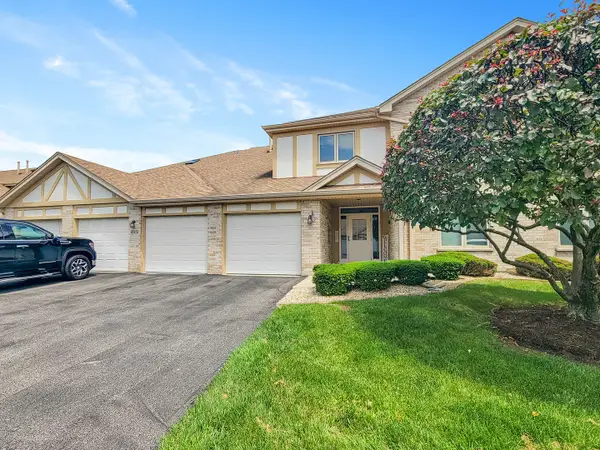 18431 Pine Cone Drive #1, Tinley Park, IL 60477