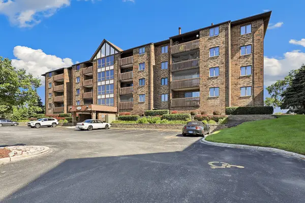 10420 Circle Drive #24B, Oak Lawn, IL 60453