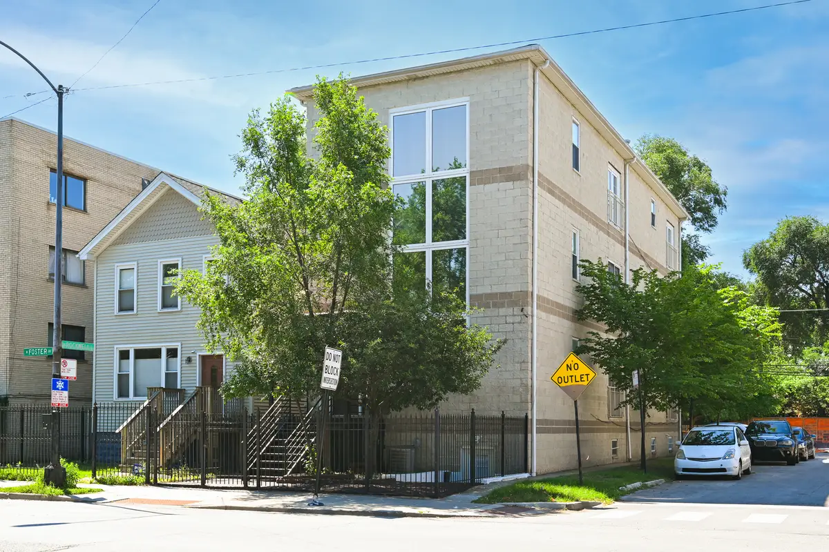 2539 W Foster Avenue #3, Chicago, IL 60625 - #1