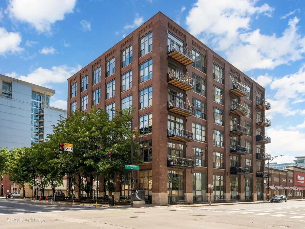 701 W Jackson Boulevard #607, Chicago, IL 60661 - #1
