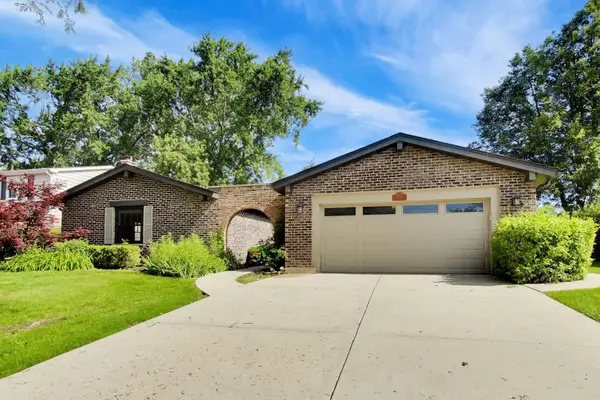 4044 Chester Drive, Glenview, IL 60026