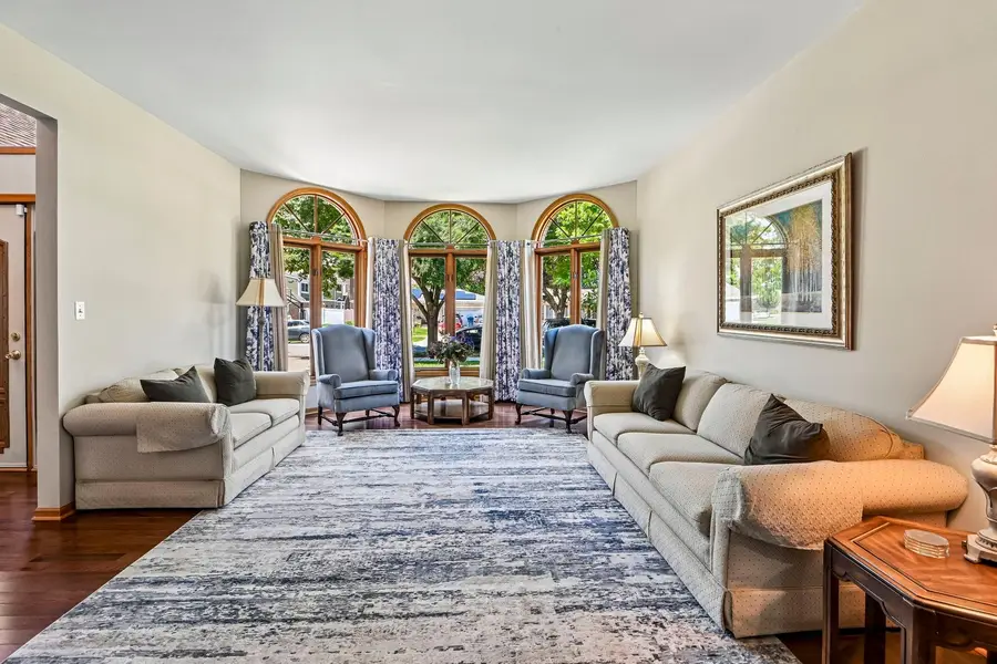 9237 Kedvale Avenue, Oak Lawn, IL 60453 - #3