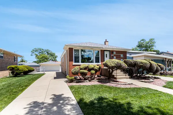 10245 S 52nd Avenue, Oak Lawn, IL 60453