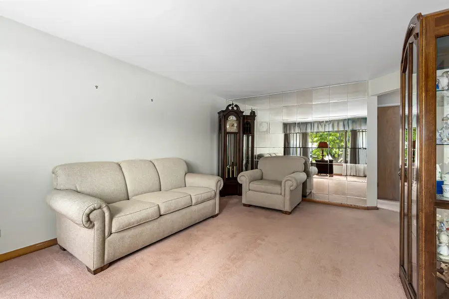 10245 S 52nd Avenue, Oak Lawn, IL 60453 - #3