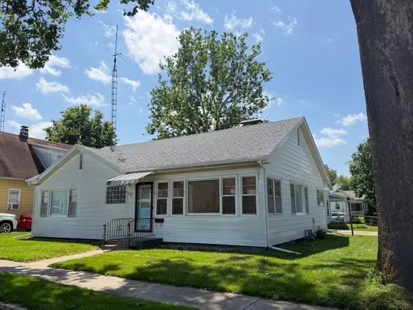 202 S William Street, Farmer City, IL 61842