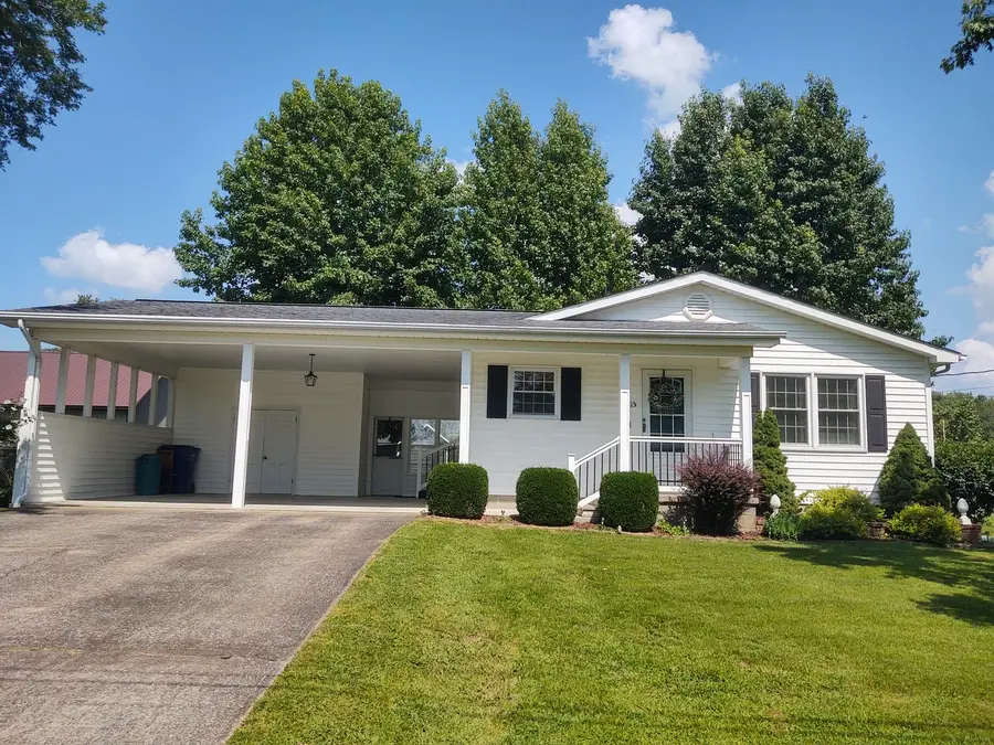 315 Circle Drive, Vienna, IL 62995 - #2
