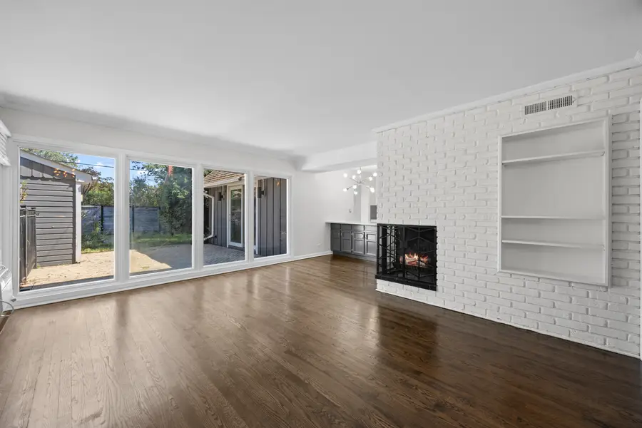 2207 Crawford Avenue, Evanston, IL 60201 - #3