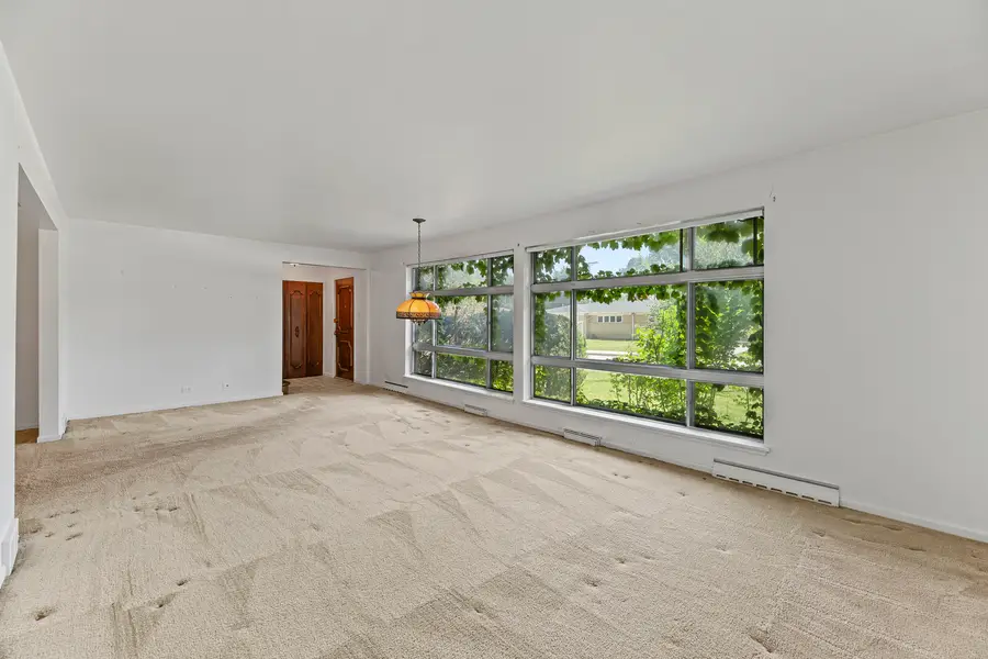 9701 Kedvale Avenue, Skokie, IL 60076 - #3