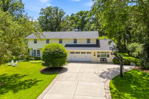 1360 Kenilwood Lane, Riverwoods, IL 60015