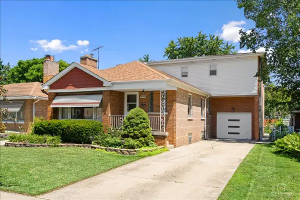 9253 S Sacramento Avenue, Evergreen Park, IL 60805
