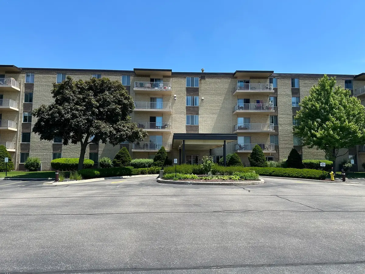 110 W Butterfield Road #402S, Elmhurst, IL 60126 - #1