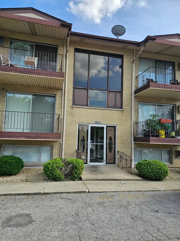 18361 Glen Oak Avenue #1B, Lansing, IL 60438