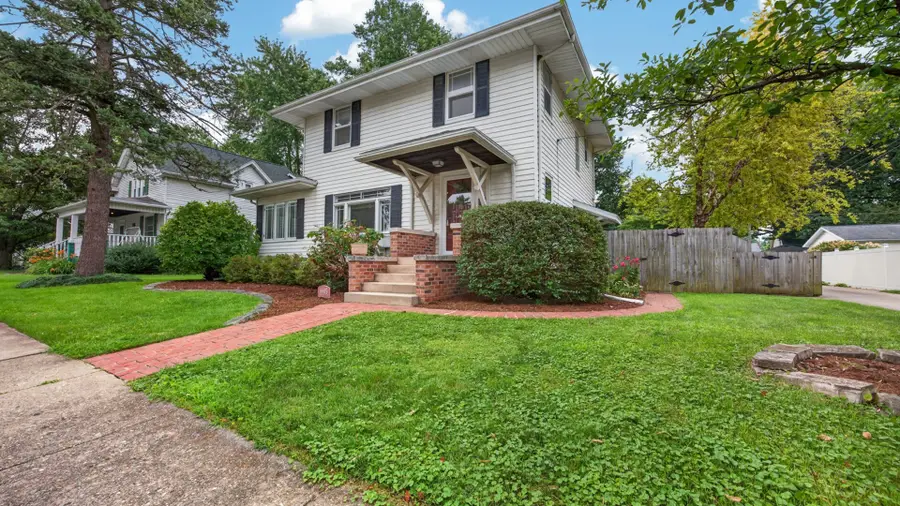 1605 E Taylor Street, Bloomington, IL 61701 - #3