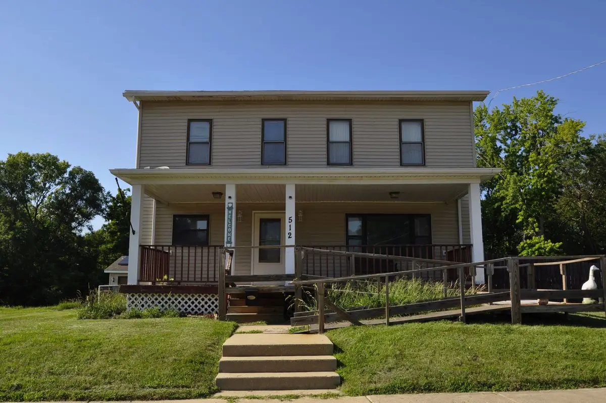 512 E Bronson Street, Streator, IL 61364 - #1