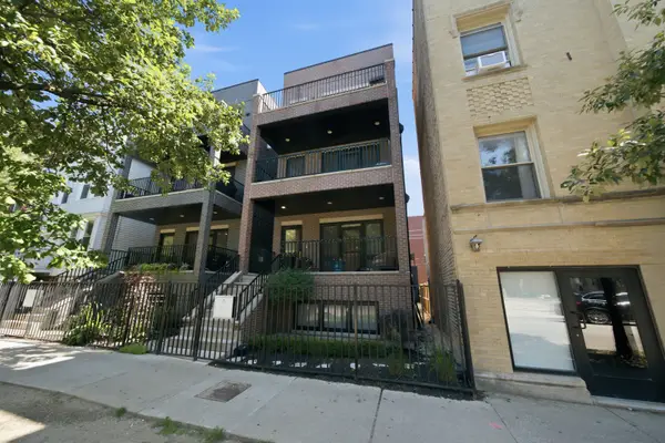 1145 W Addison Street #3, Chicago, IL 60613