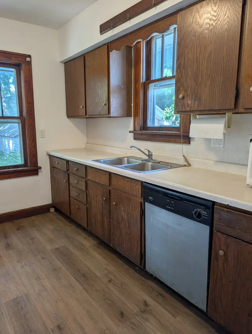 814 W Hamilton Street, Freeport, IL 61032 - #3
