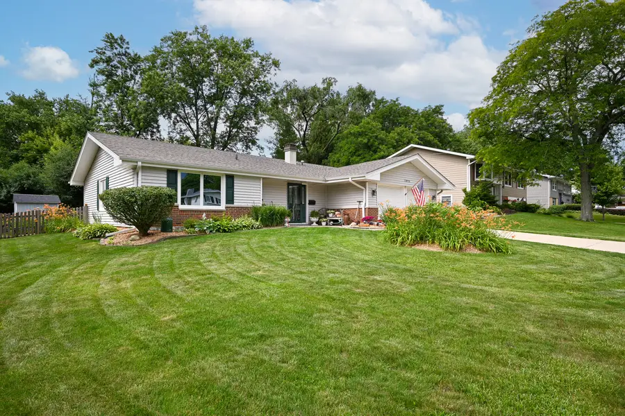 21W715 Glen Valley Drive, Glen Ellyn, IL 60137 - #2