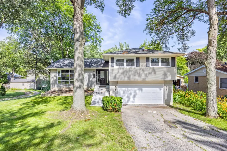 123 Kainer Avenue, Barrington, IL 60010 - #3