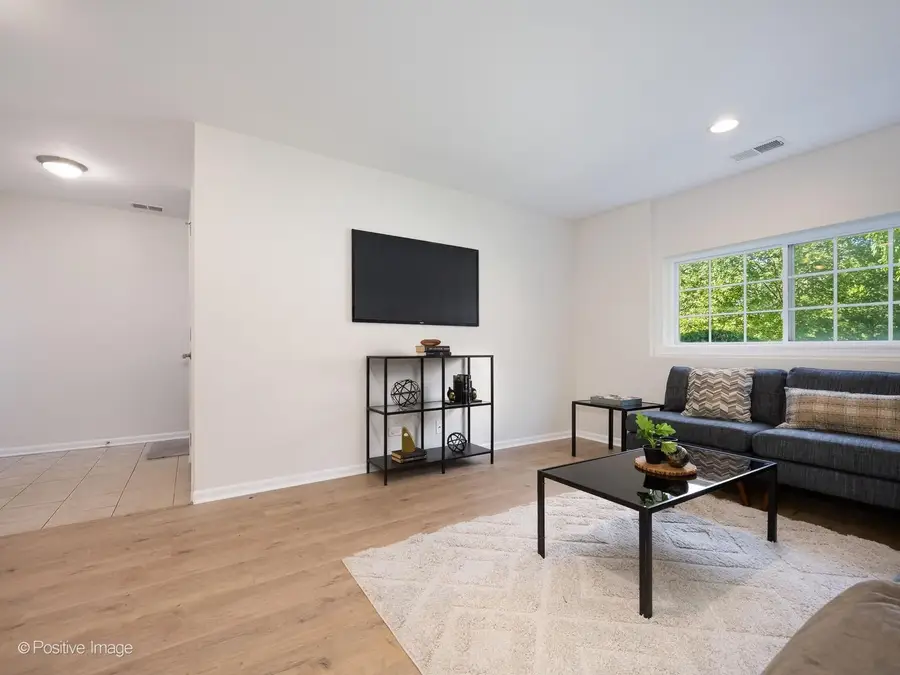 406 Concord Court, Morton Grove, IL 60053 - #3