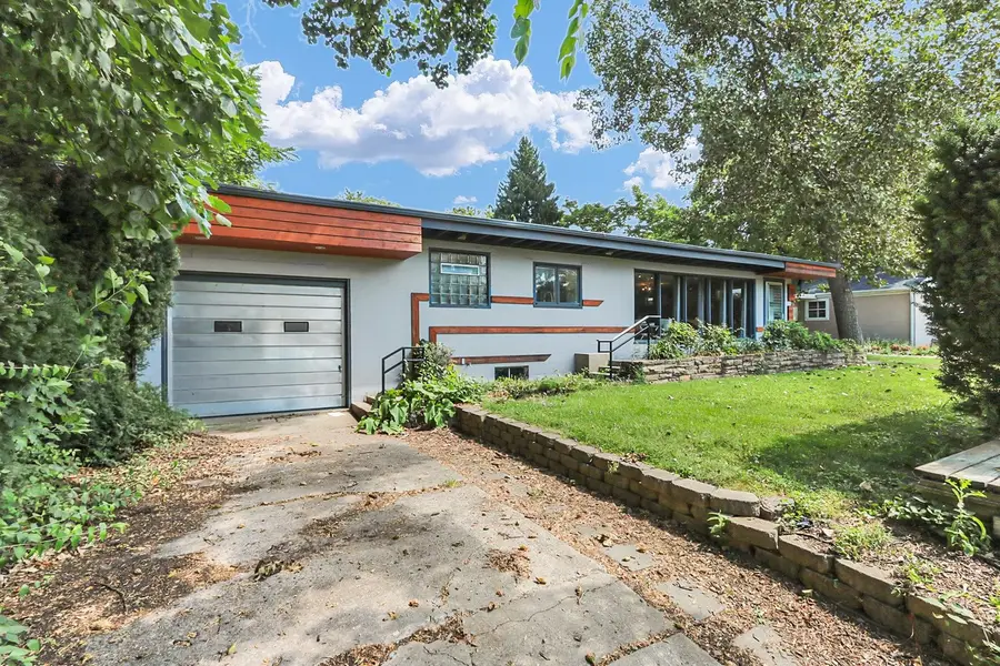 1708 W Green Street, Champaign, IL 61821 - #2