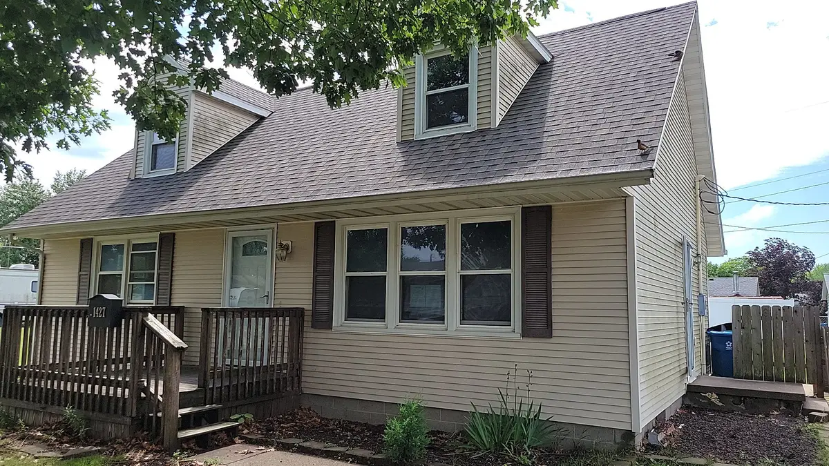 1427 Woods Avenue, Camanche, IA 52730 - #1