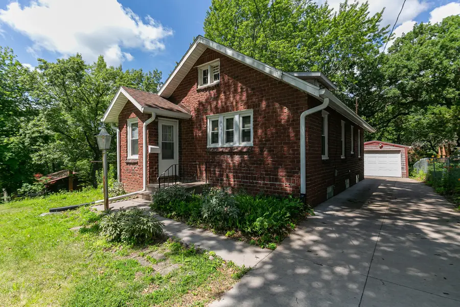 2041 12th Street, East Moline, IL 61244 - #2
