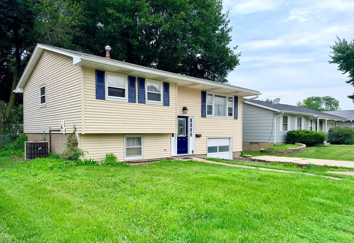3324 Eastern Avenue, Davenport, IA 52807 - #1