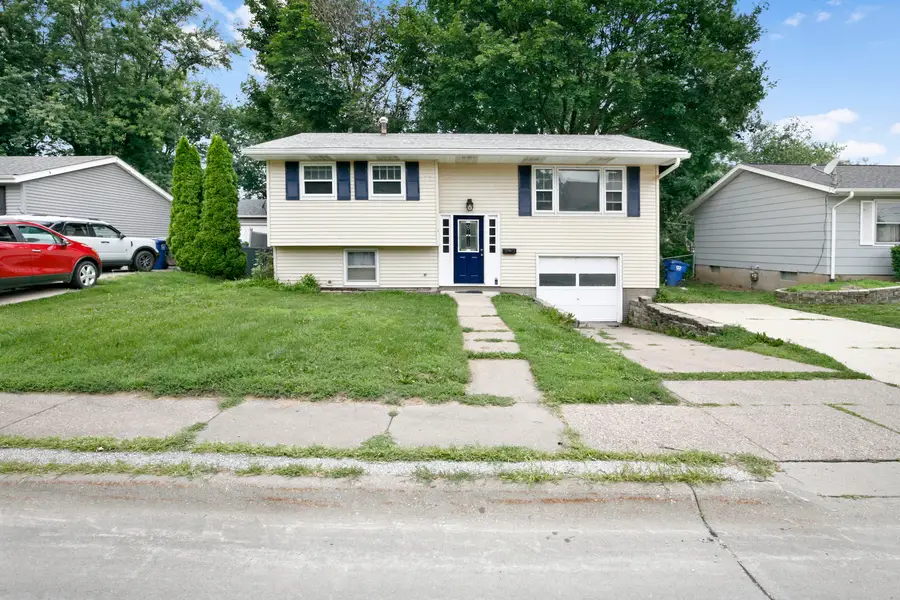 3324 Eastern Avenue, Davenport, IA 52807 - #2