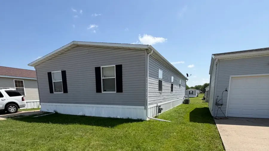 33 Saint Pauls Drive, Bourbonnais, IL 60914 - #2