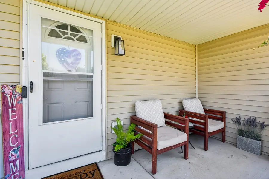 2011 Sunset Court, Zion, IL 60099 - #3