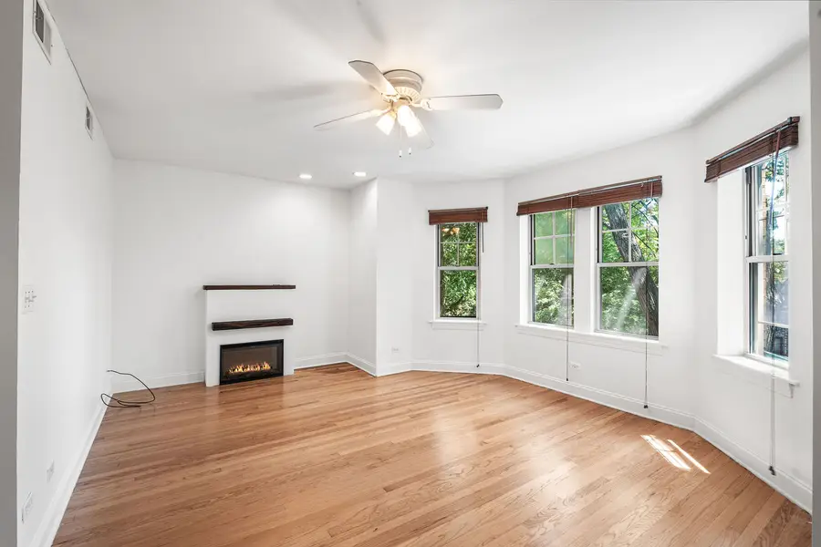 6452 N Bell Avenue #3, Chicago, IL 60645 - #2
