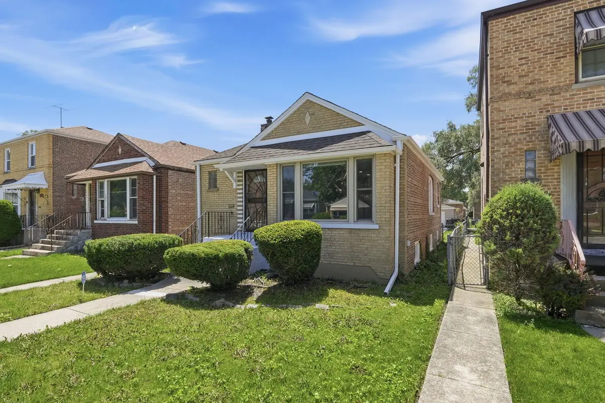555 E 105th Street, Chicago, IL 60628 - #1