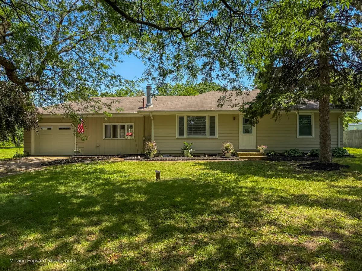 7S175 N Eola Road, Aurora, IL 60502 - #1