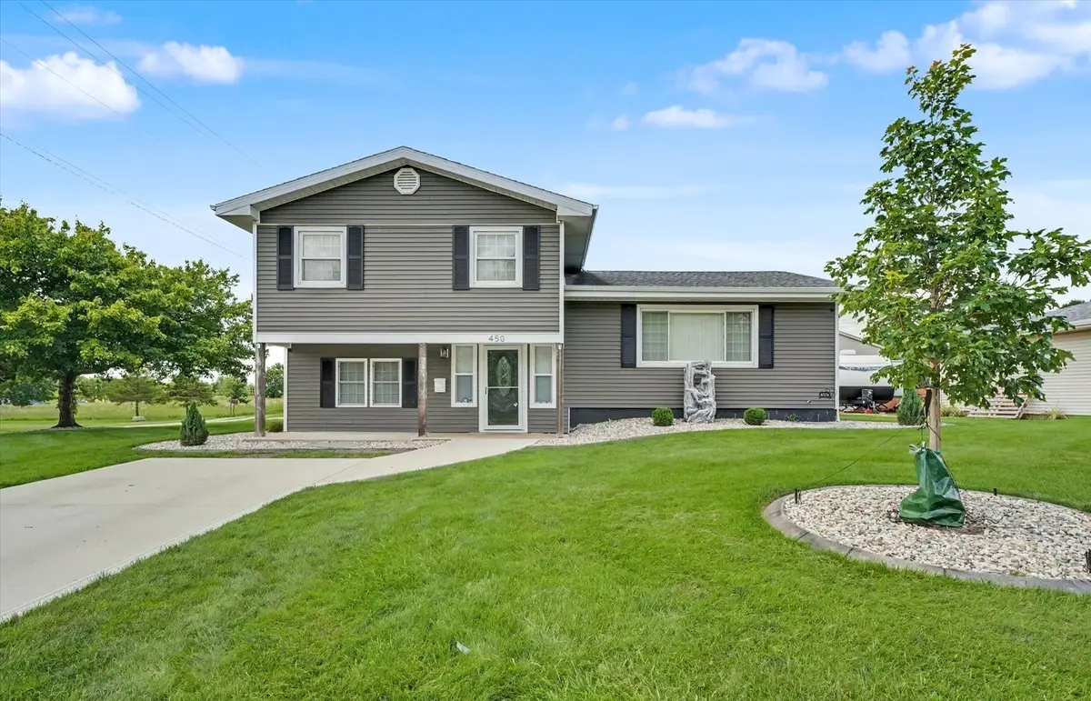 450 John Street, Paxton, IL 60957 - #1