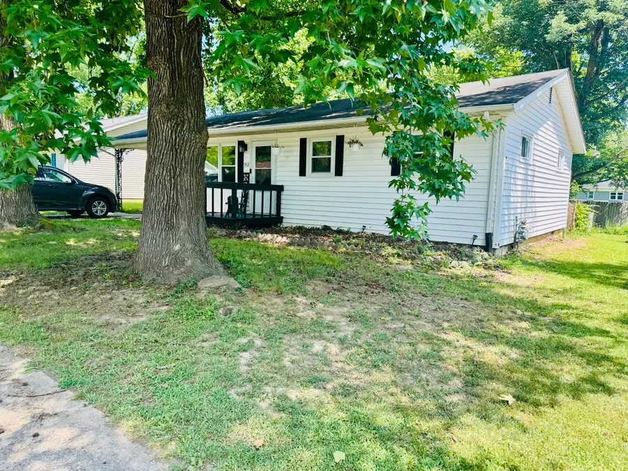 912 Boston Road, Marion, IL 62959 - #3