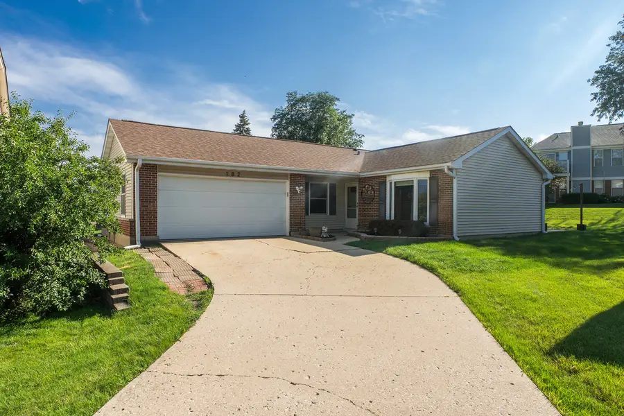 182 Hastings Mill Road, Streamwood, IL 60107 - #2