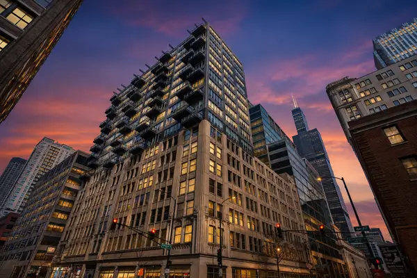 565 W Quincy Street #1708, Chicago, IL 60661