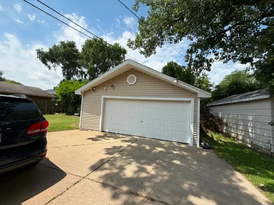 2444 Linden Avenue, Waukegan, IL 60087 - #2