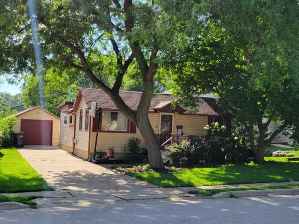 260 S Aldine Street, Elgin, IL 60123
