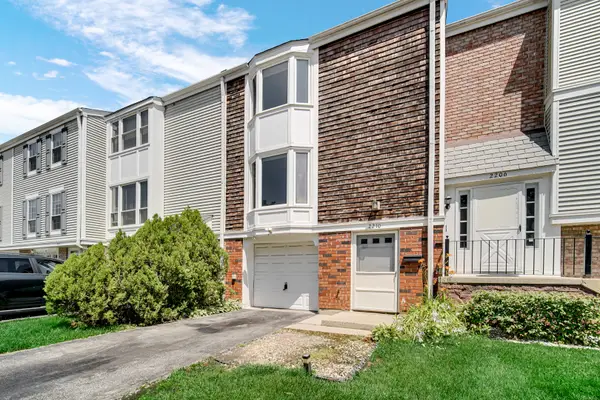 2210 Langdon Place, Hoffman Estates, IL 60169
