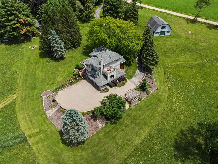 10 S Snipe Hollow Road, Elizabeth, IL 61028 - #3