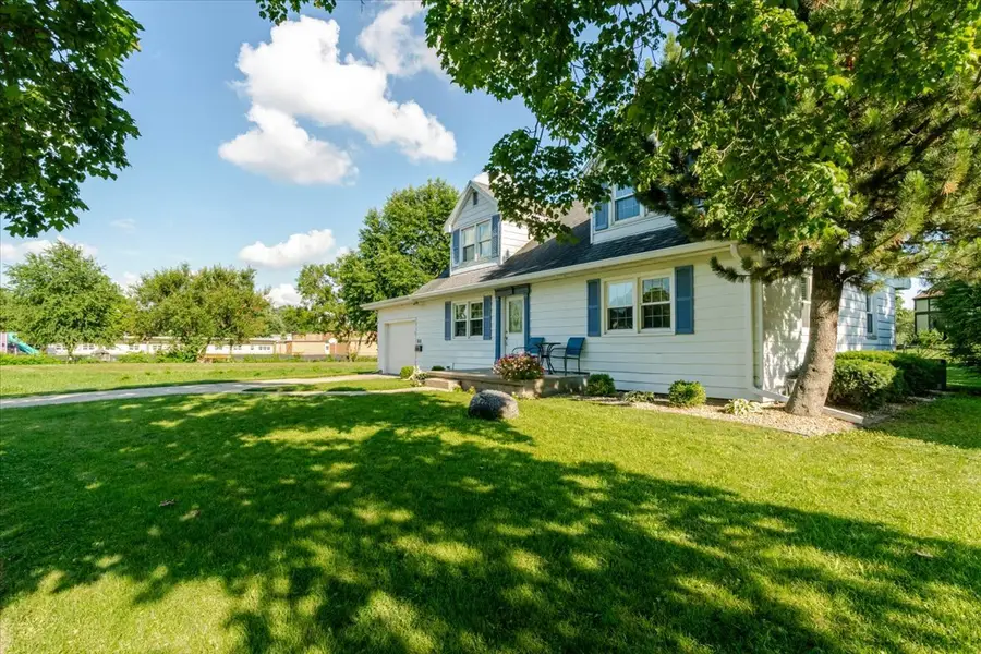 901 Ruston Avenue, Normal, IL 61761 - #3